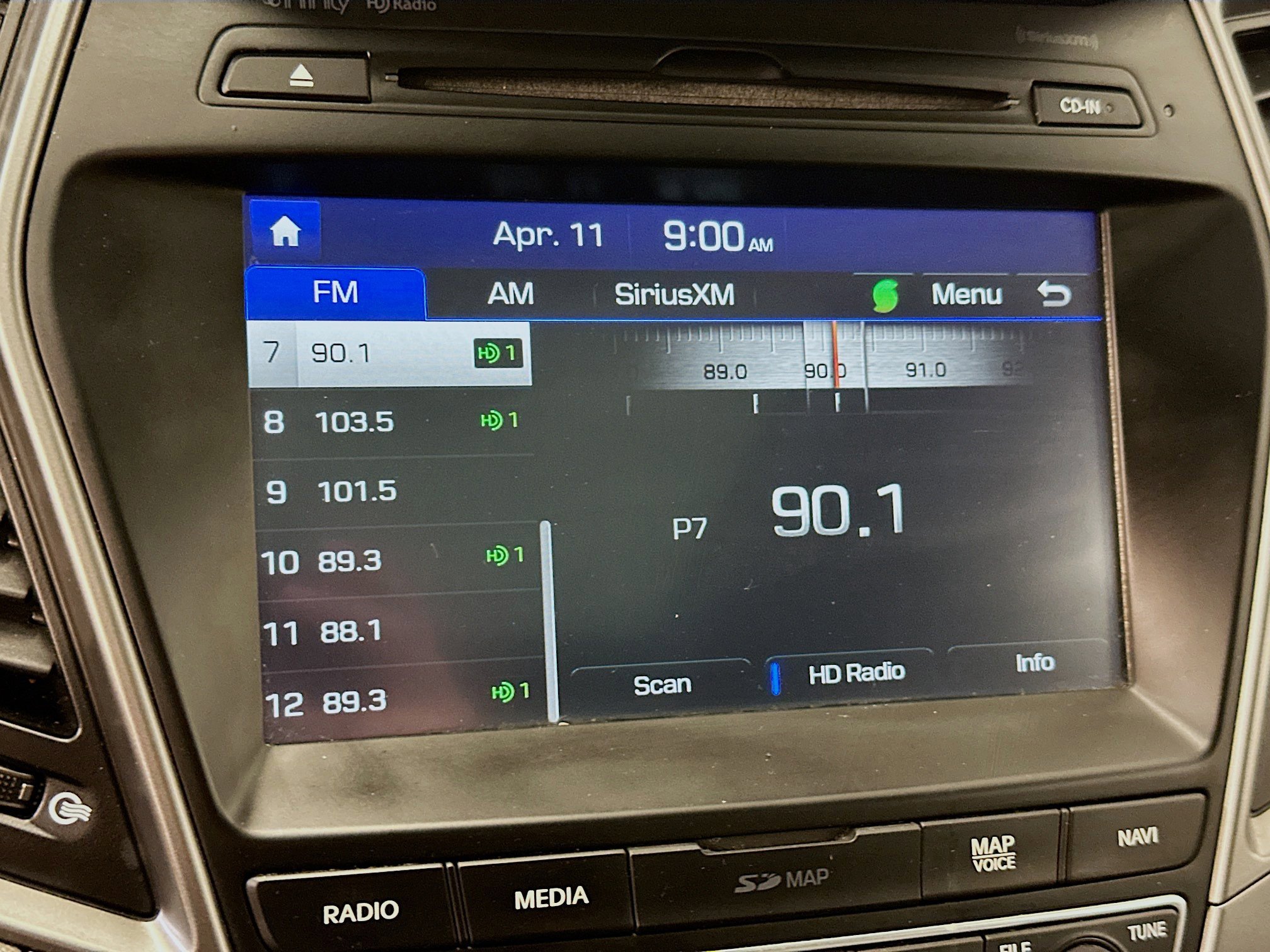 Used 2017 Hyundai Santa Fe Sport w/ 2.4L Tech Package 04 AWD/4WD image 21