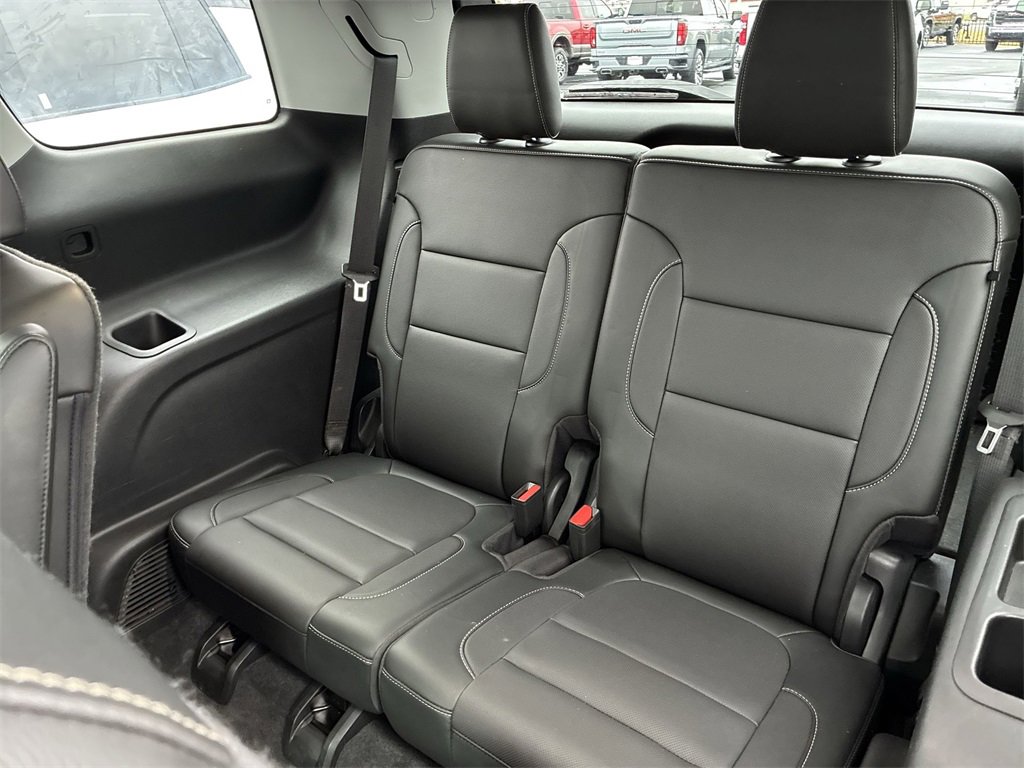 Used 2020 GMC Acadia SLT w/ Driver Alert Package II image 20