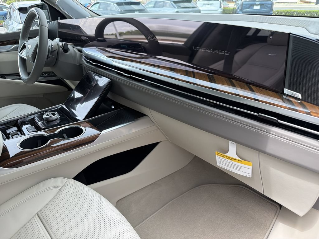 New 2026 Cadillac Escalade ESV Platinum Luxury w/ LPO, Radiant Package AWD/4WD image 15