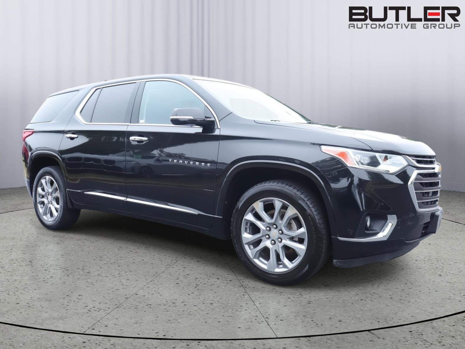 Used 2019 Chevrolet Traverse Premier w/ Driver Confidence II Package FWD image 9