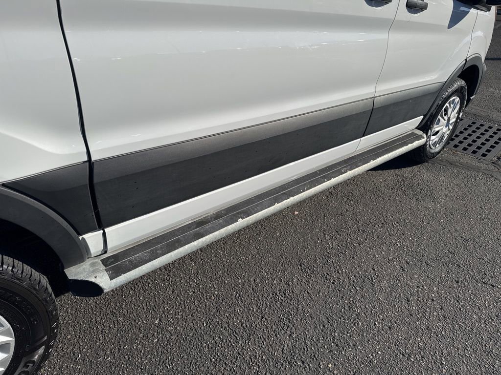 Used 2024 Ford Transit 250 Low Roof w/ Exterior Upgrade Package image 17