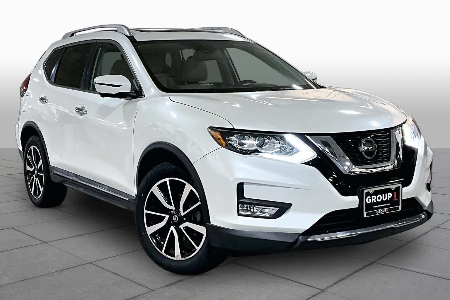 Used 2019 Nissan Rogue SL w/ Premium Package AWD/4WD image 3