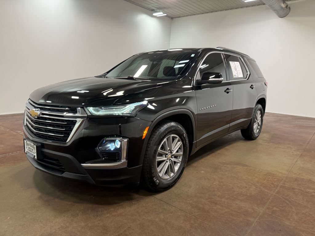 Used 2023 Chevrolet Traverse LT AWD/4WD image 39