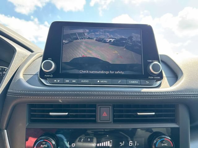 Used 2025 Nissan Rogue SV FWD image 32