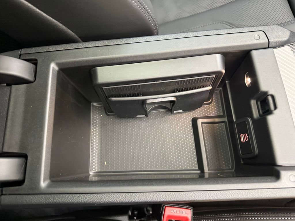 Used 2024 BMW M3 w/ Executive Package image 39