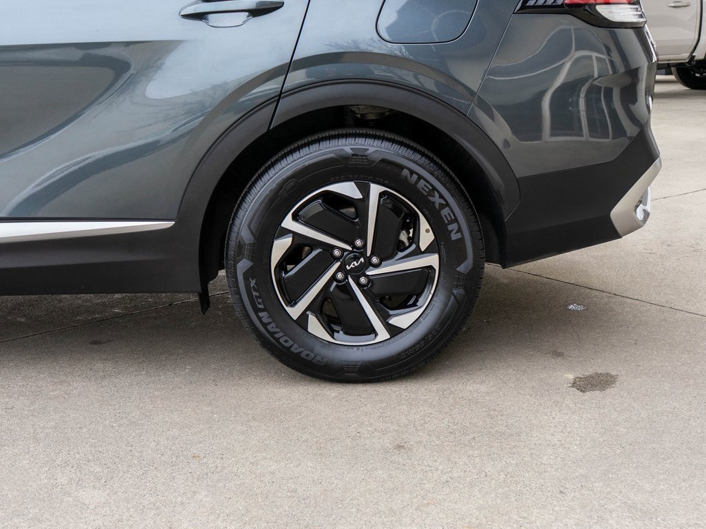 Certified 2024 Kia Sportage LX image 27