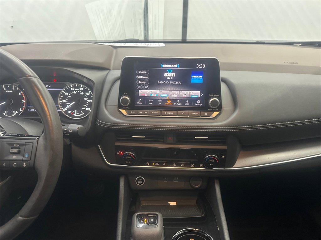 Used 2023 Nissan Rogue SV w/ SV Premium B Package image 31