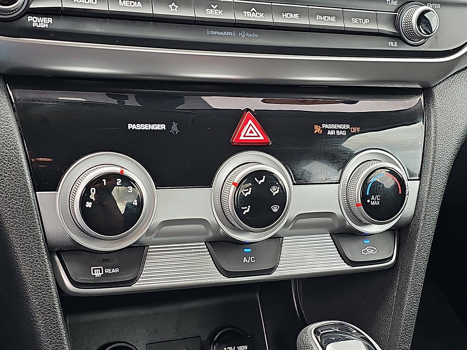 Used 2019 Hyundai Elantra SEL w/ Cargo Package FWD image 16