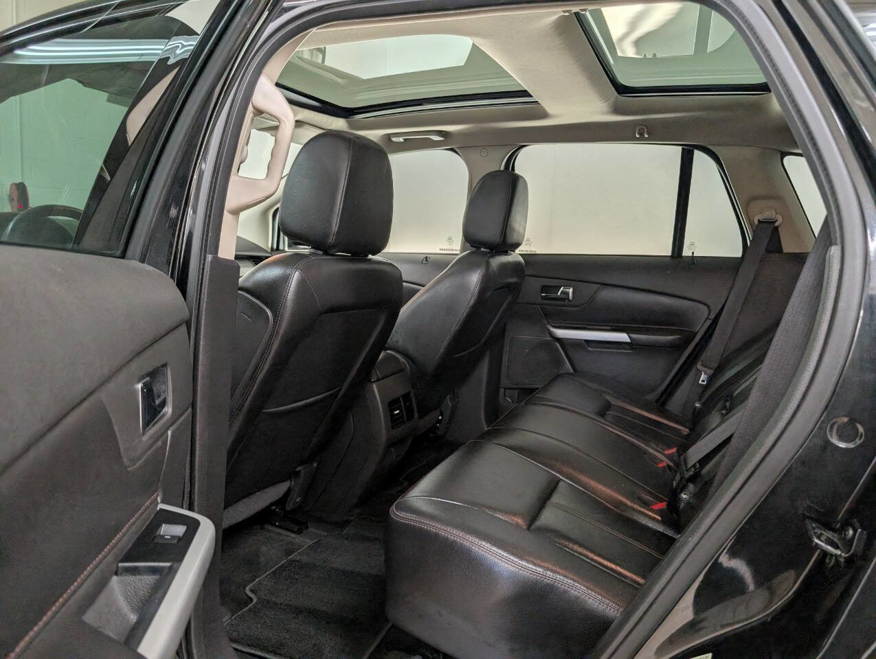 Used 2013 Ford Edge SEL image 14