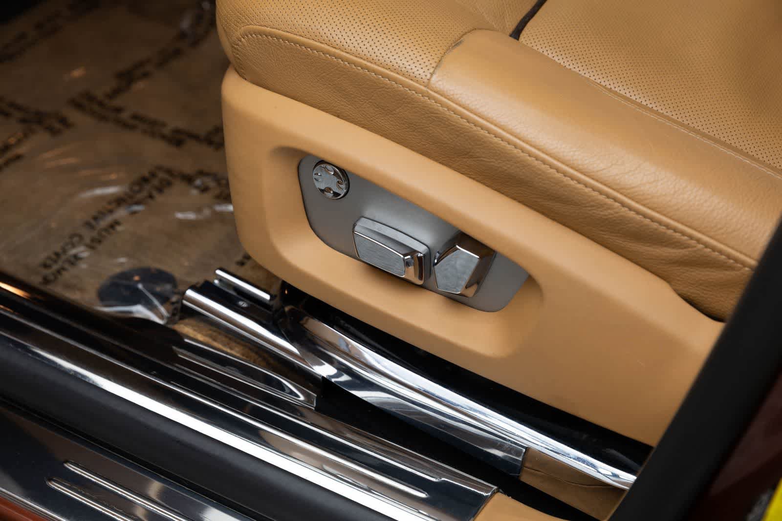 Used 2013 Rolls-Royce Ghost RWD image 12