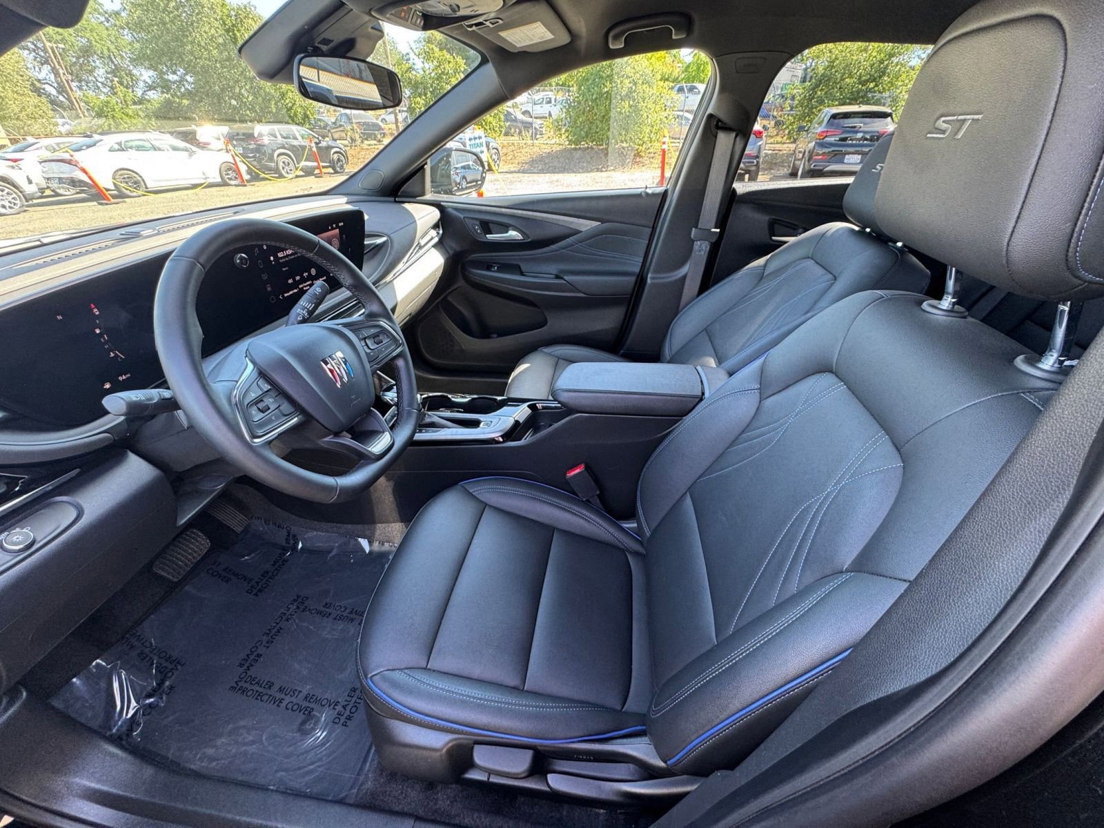 Used 2025 Buick Envista Sport Touring FWD image 25