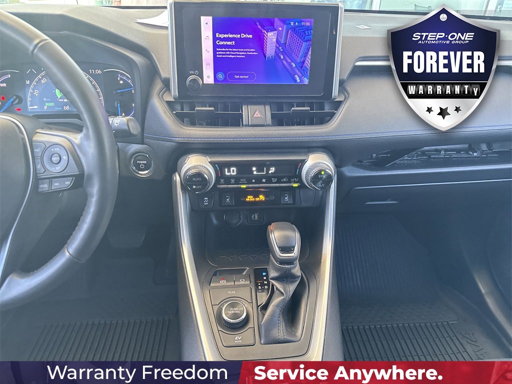 Used 2024 Toyota RAV4 SE image 14