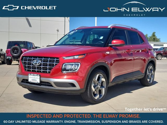Used 2024 Hyundai Venue SEL FWD image 1