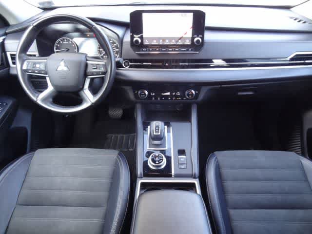 Used 2024 Mitsubishi Outlander SE AWD/4WD image 12