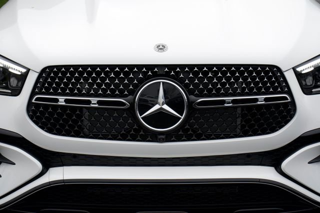 New 2026 Mercedes-Benz GLE 450 4MATIC Coupe image 3