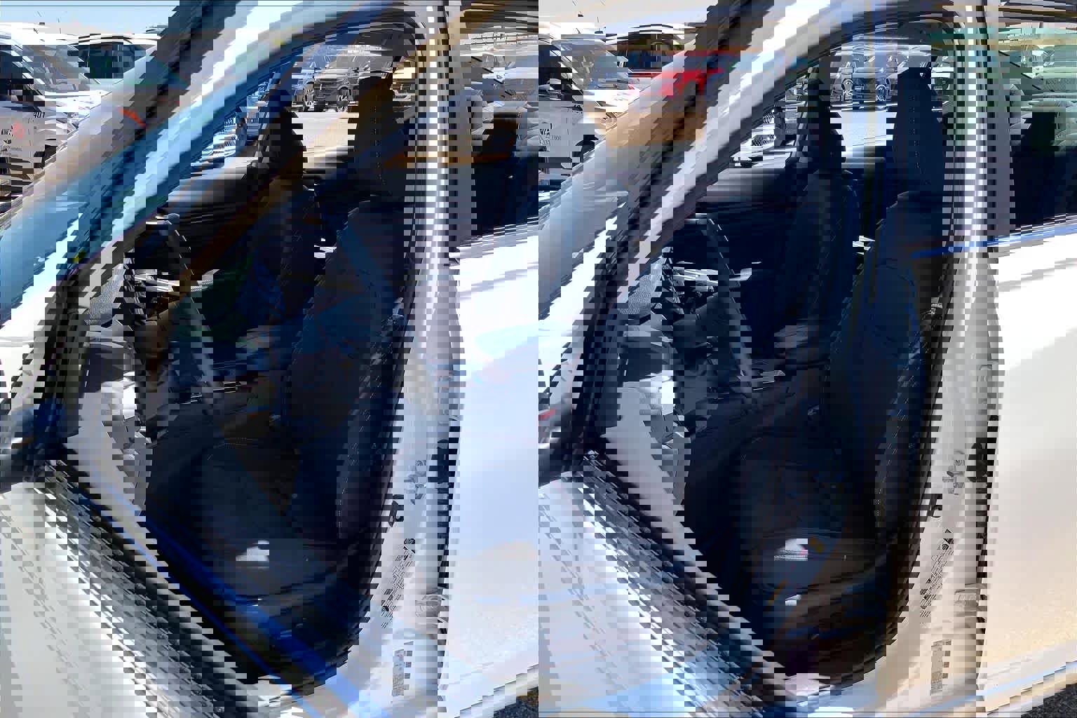 Used 2025 Nissan Altima 2.5 SV image 8