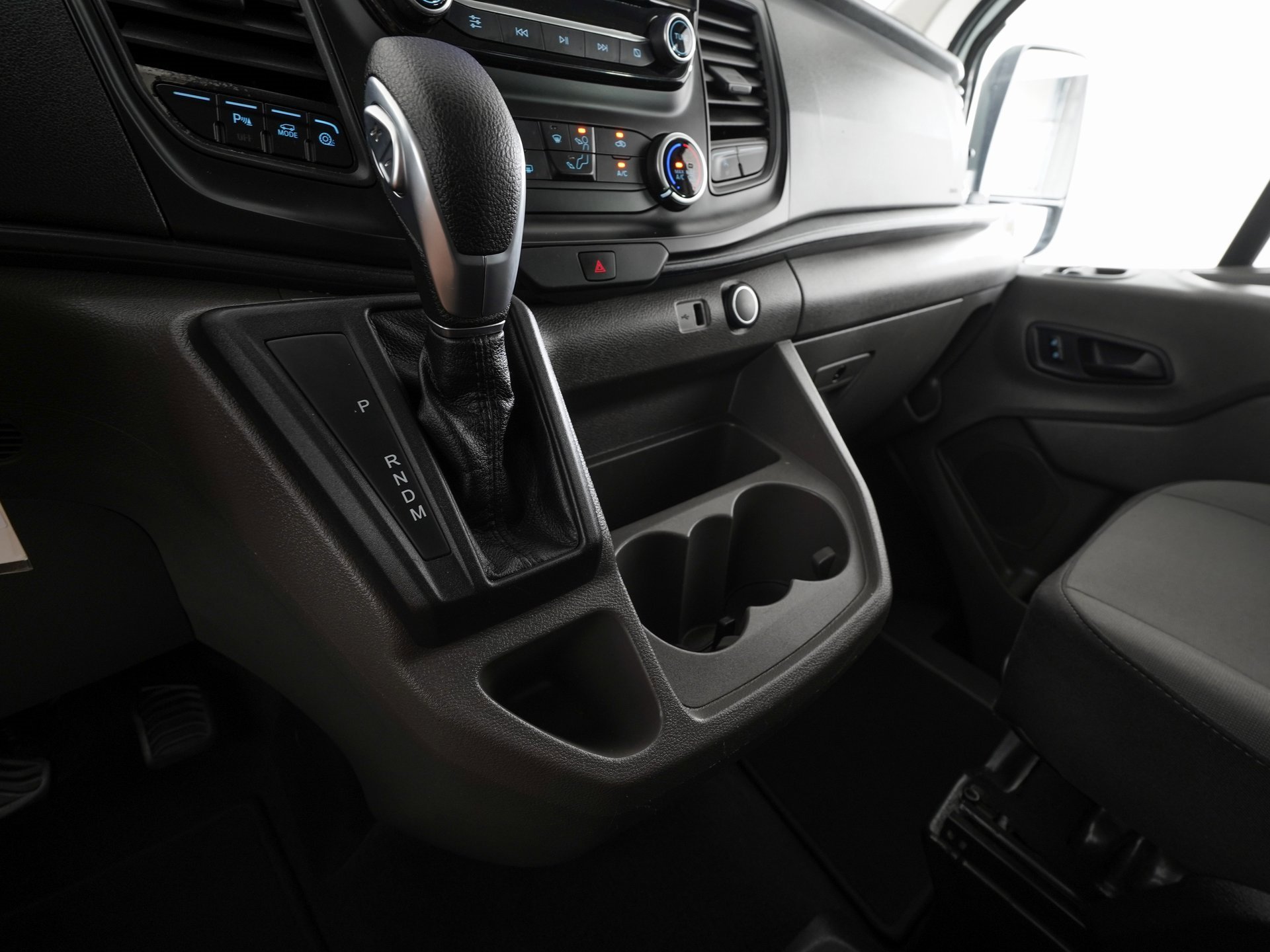 Used 2021 Ford Transit 350 XLT image 20