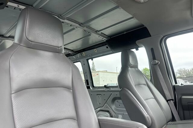 Used 2014 Ford E-150 and Econoline 150 w/ Power Group image 16