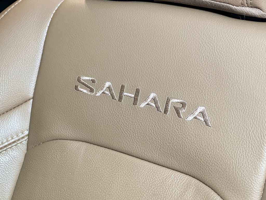 Certified 2022 Jeep Wrangler Unlimited Sahara w/ LED Lighting Group image 27