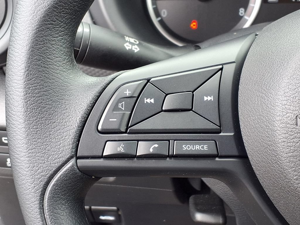 Used 2025 Nissan Kicks Play S FWD image 13