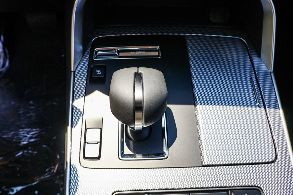 New 2025 MAZDA CX-70 Plug-In Hybrid w/ Premium Pkg image 33