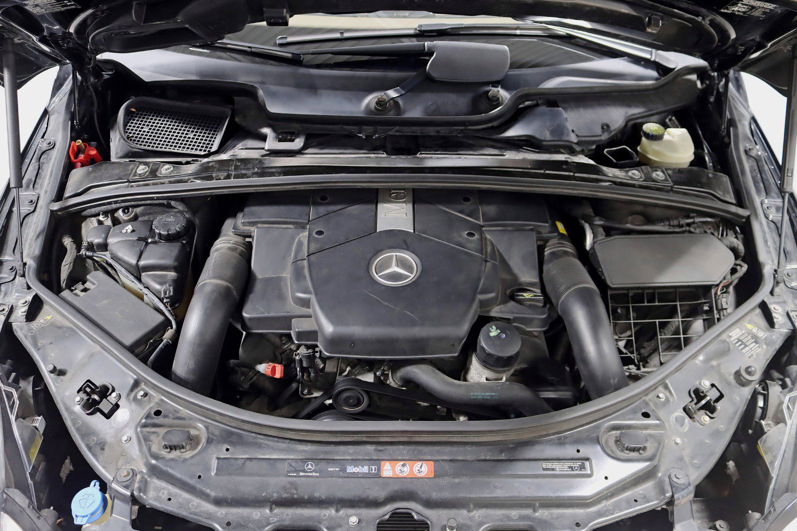 Used 2007 Mercedes-Benz R 500 4MATIC image 37