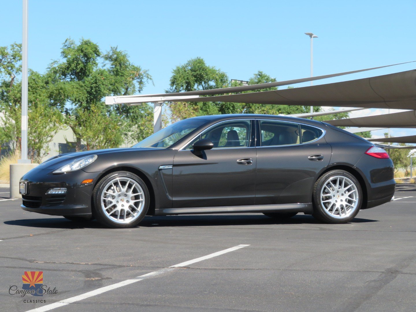 Used 2010 Porsche Panamera S RWD image 10