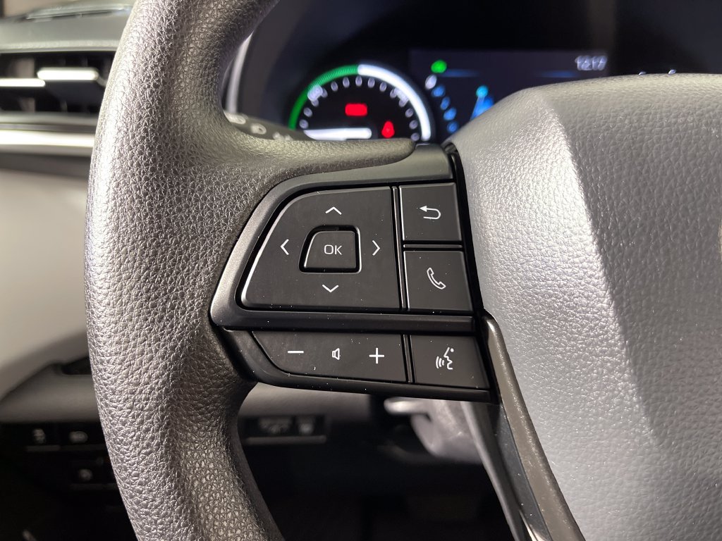 Certified 2026 Toyota Sienna LE FWD image 26