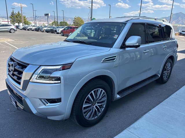 Used 2022 Nissan Armada SL w/ Captain's Chairs Package image 3