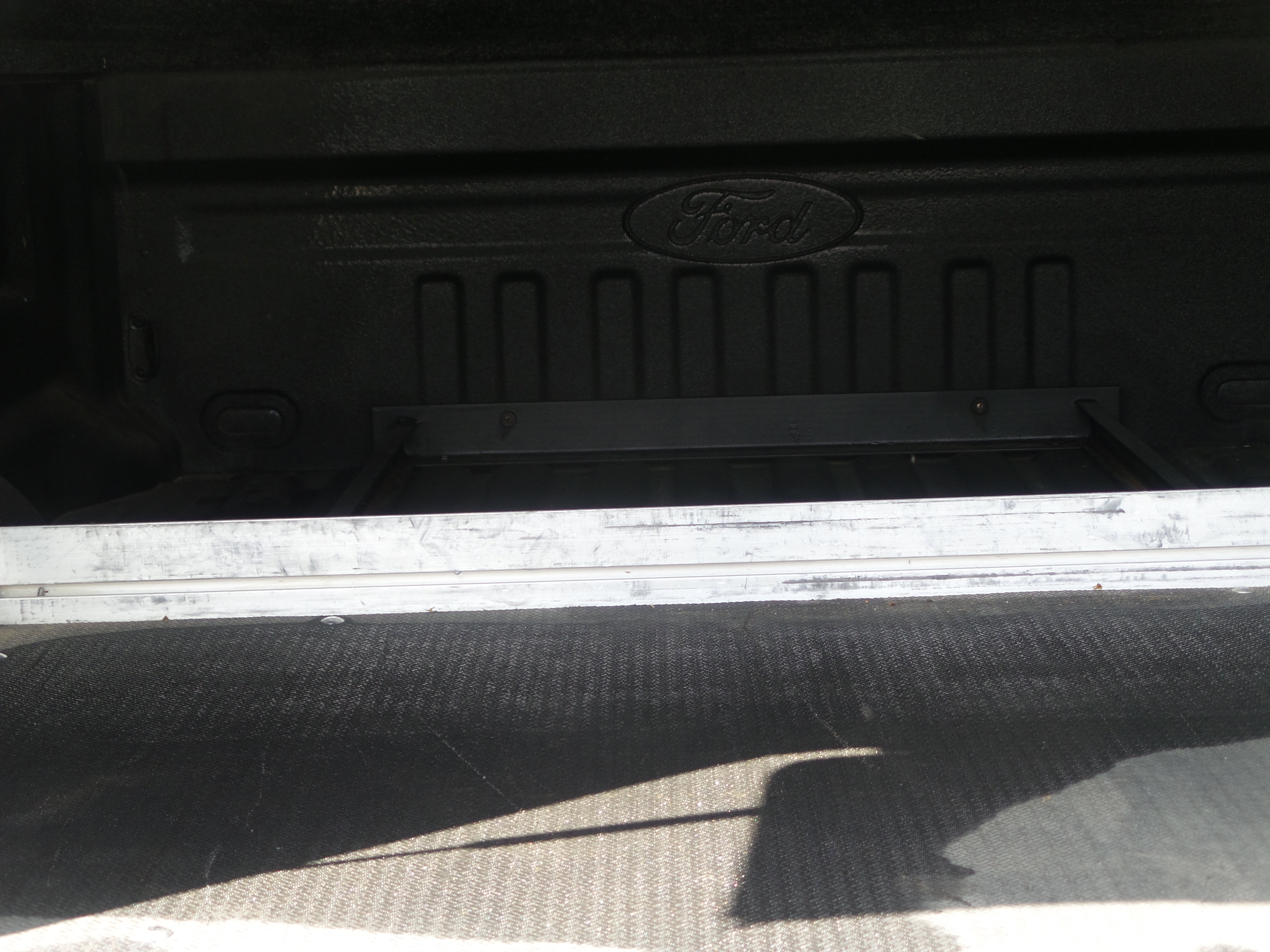 Used 2024 Ford F350 Platinum w/ FX4 Off-Road Package image 30