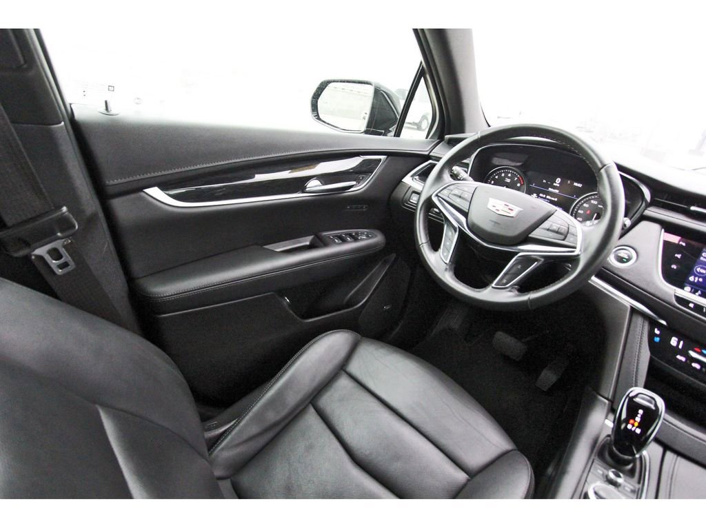 Used 2022 Cadillac XT5 Premium Luxury w/ Technology Package image 8