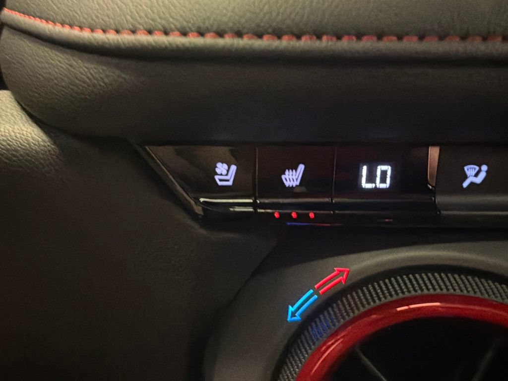 Used 2022 Chevrolet Blazer RS w/ Enhanced Convenience Package FWD image 34