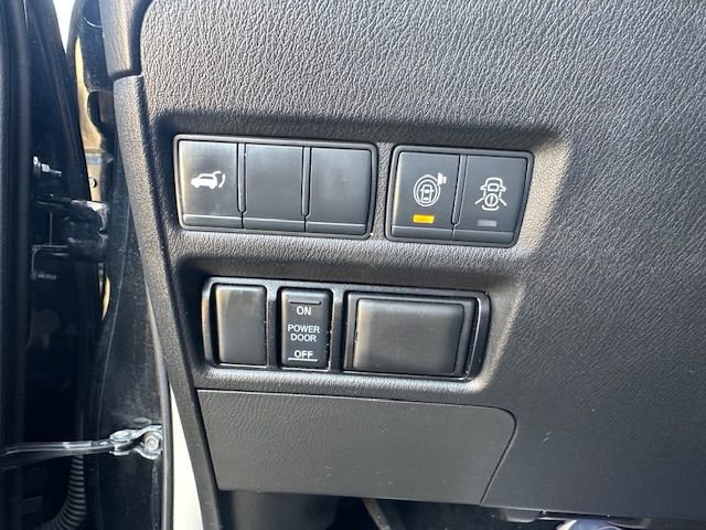 Used 2020 Nissan Armada SL w/ Premium Package image 33