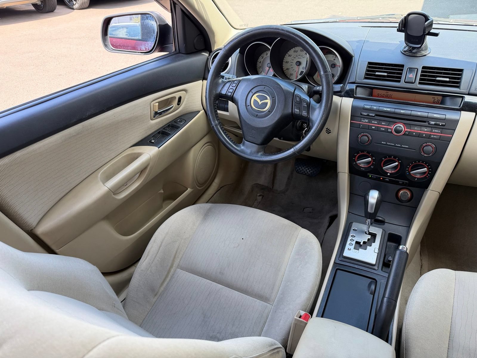 Used 2008 MAZDA MAZDA3 i Touring Value FWD image 6