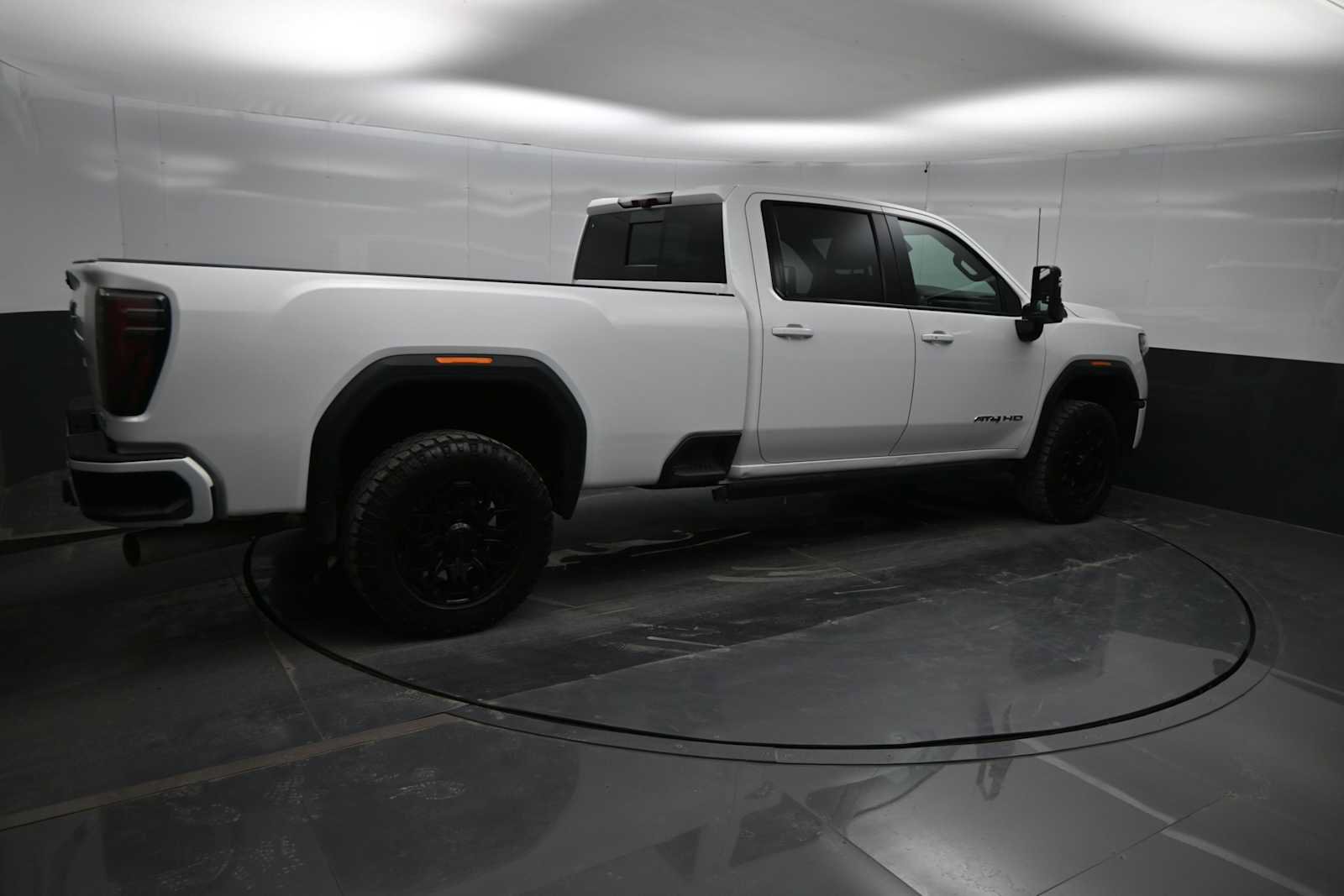 Used 2024 GMC Sierra 2500 AT4 w/ AT4 Premium Plus Package AWD/4WD image 20