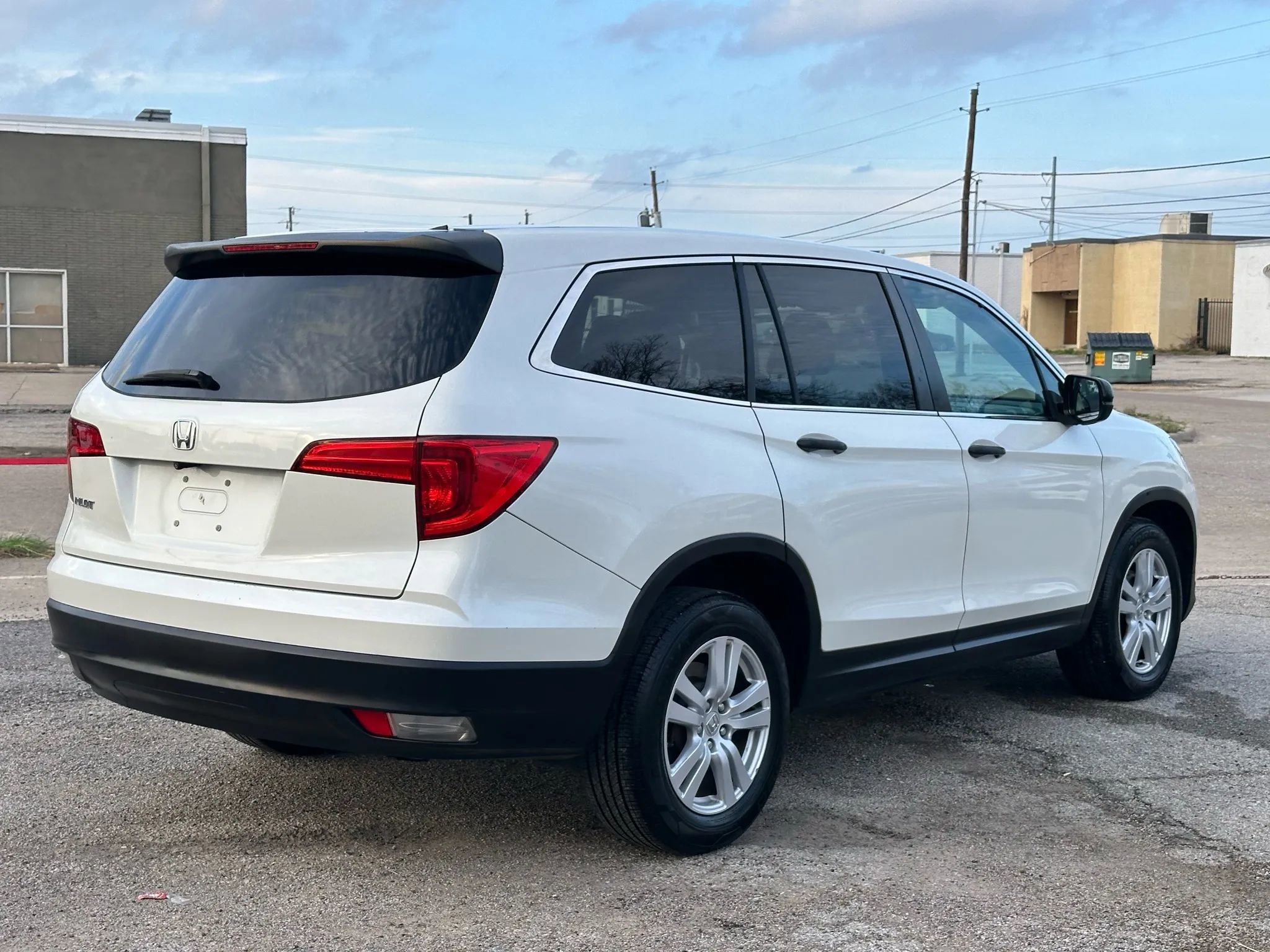 Used 2016 Honda Pilot LX image 7