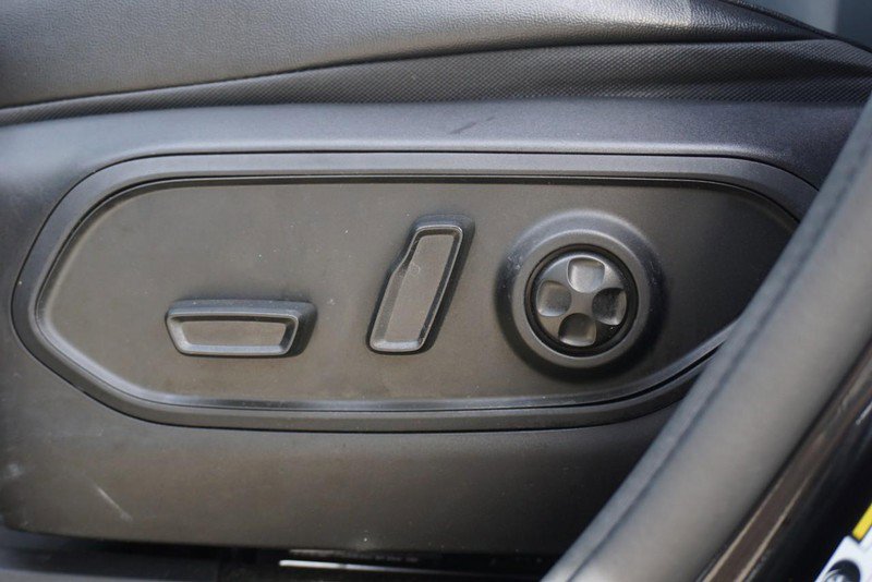 Used 2023 Jeep Grand Cherokee Limited w/ Black Appearance Package image 24