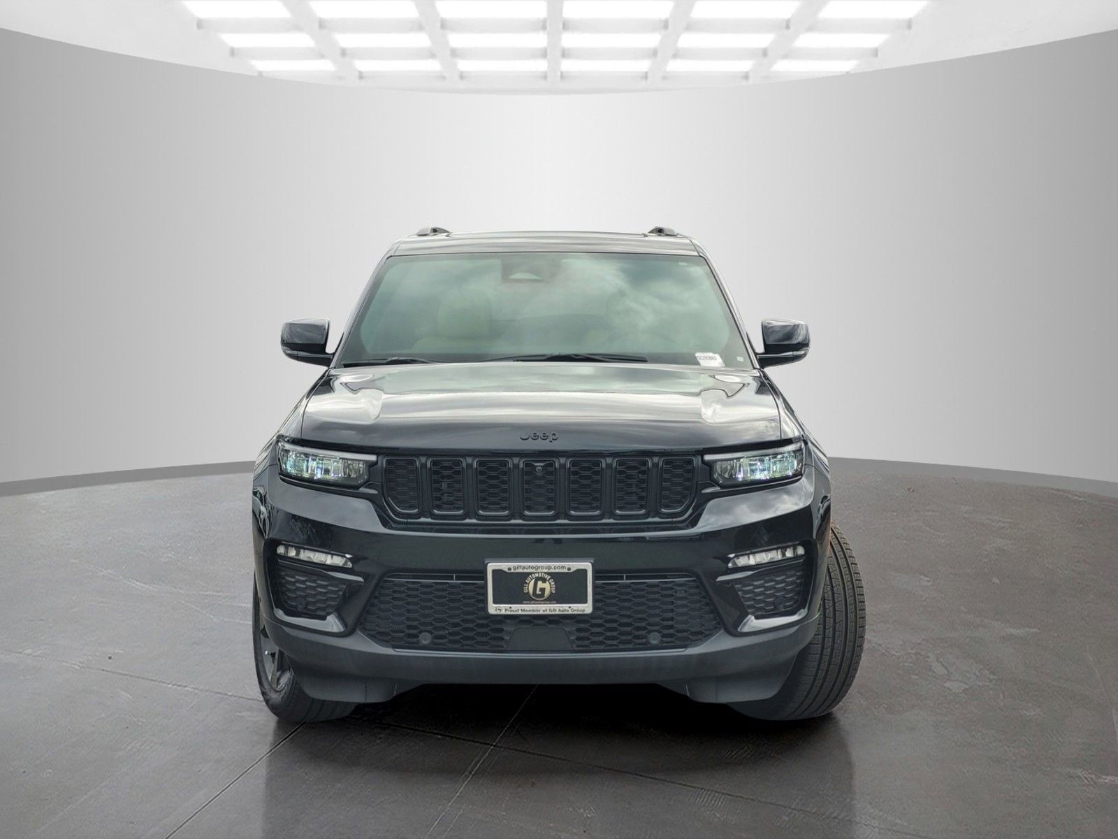 New 2025 Jeep Grand Cherokee Limited w/ Luxury Tech Group II image 2
