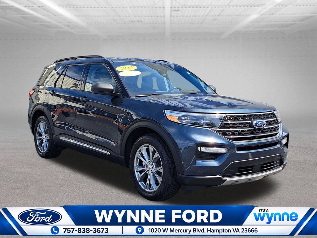 Used 2023 Ford Explorer XLT w/ Equipment Group 202A RWD image 1