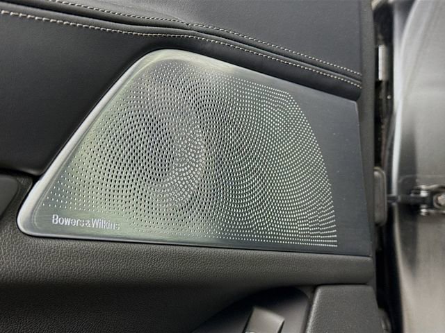 Used 2022 BMW ALPINA B7 xDrive ALPINA B7 xDrive w/ Luxury Rear Seating Package image 19