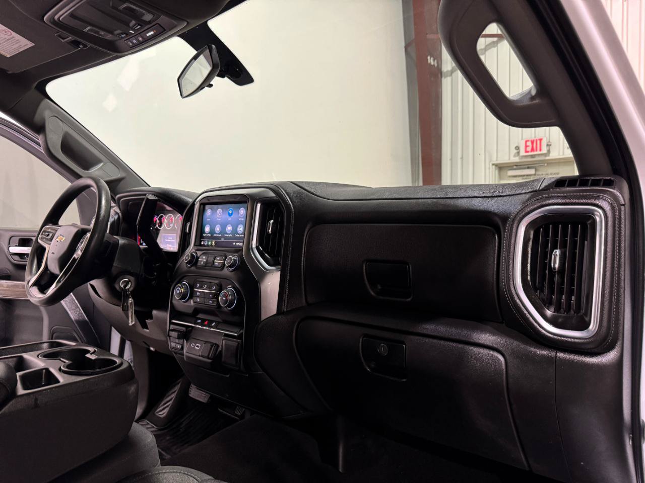 Used 2021 Chevrolet Silverado 2500 LT AWD/4WD image 11