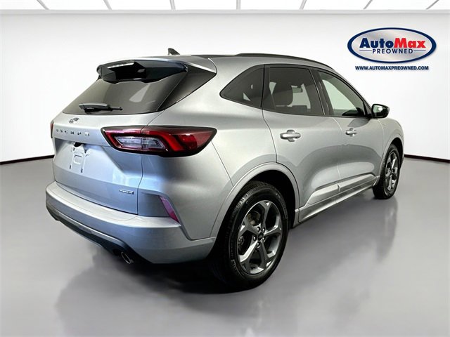 Used 2023 Ford Escape ST-Line Select image 2