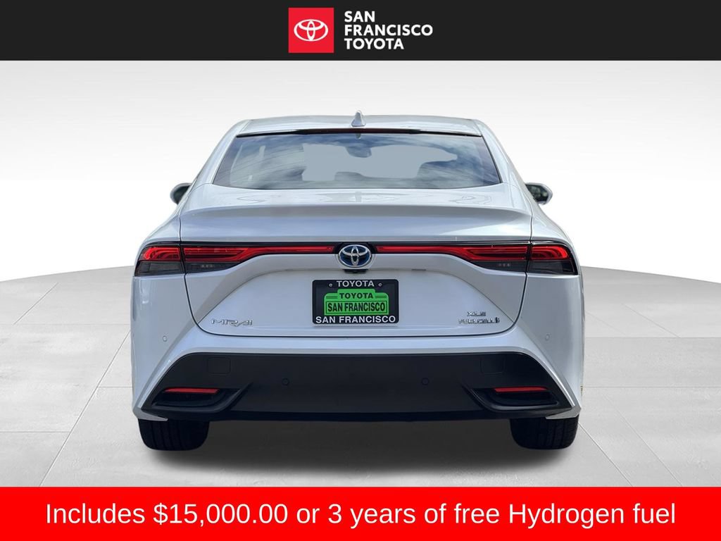 Certified 2022 Toyota Mirai w/ Advanced Technology Package RWD image 4