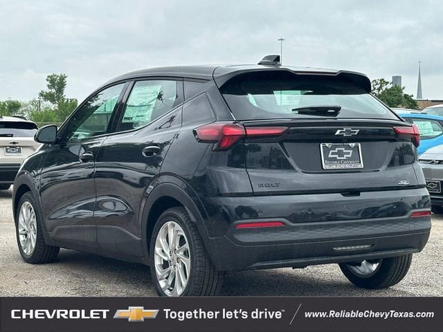 New 2027 Chevrolet Bolt LT FWD image 4