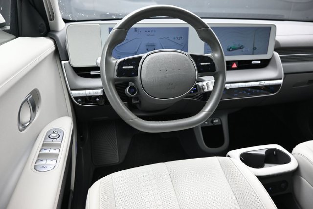 Used 2023 Hyundai Ioniq 5 SEL w/ Cargo Package RWD image 13
