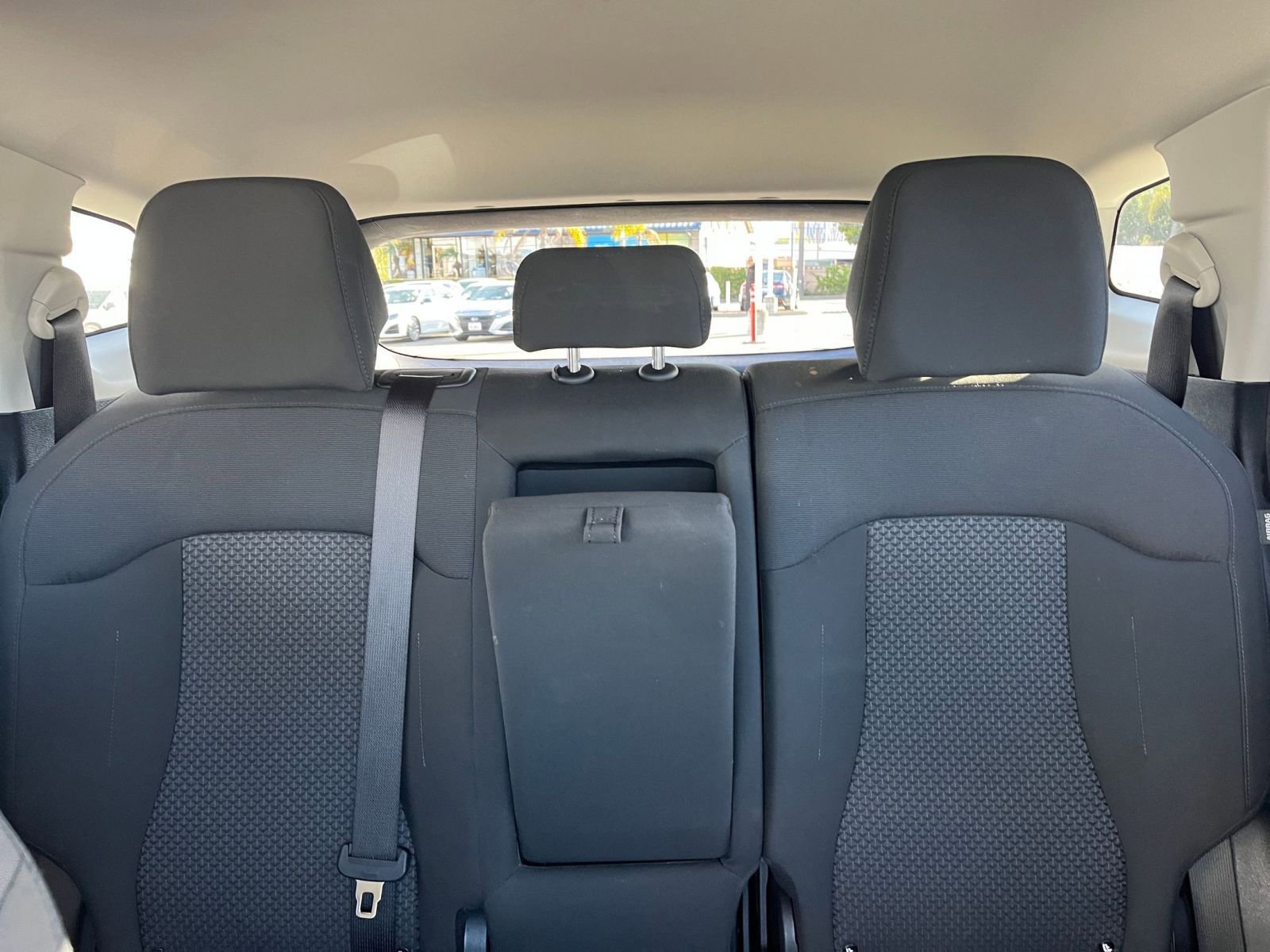 Used 2025 Kia Sportage LX FWD image 38