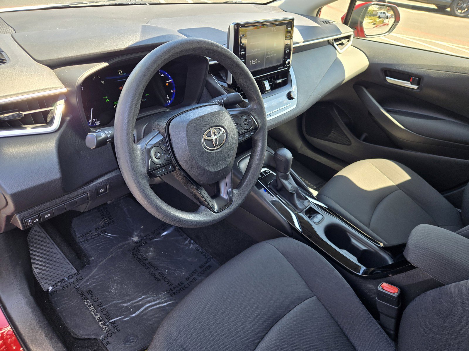 Used 2021 Toyota Corolla LE w/ Carpet Mat Package (TMS) FWD image 10