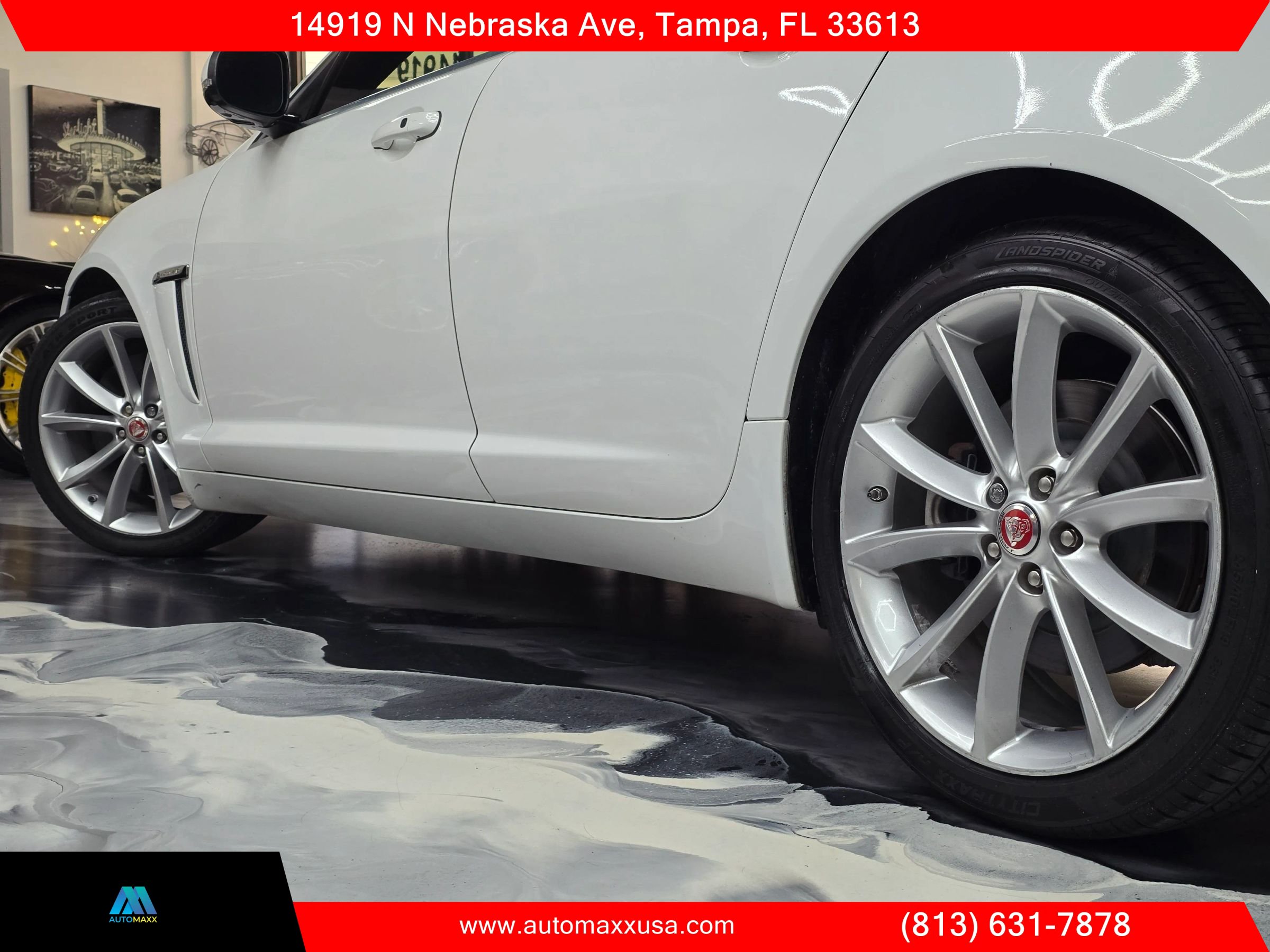 Used 2015 Jaguar XF Sport RWD image 3