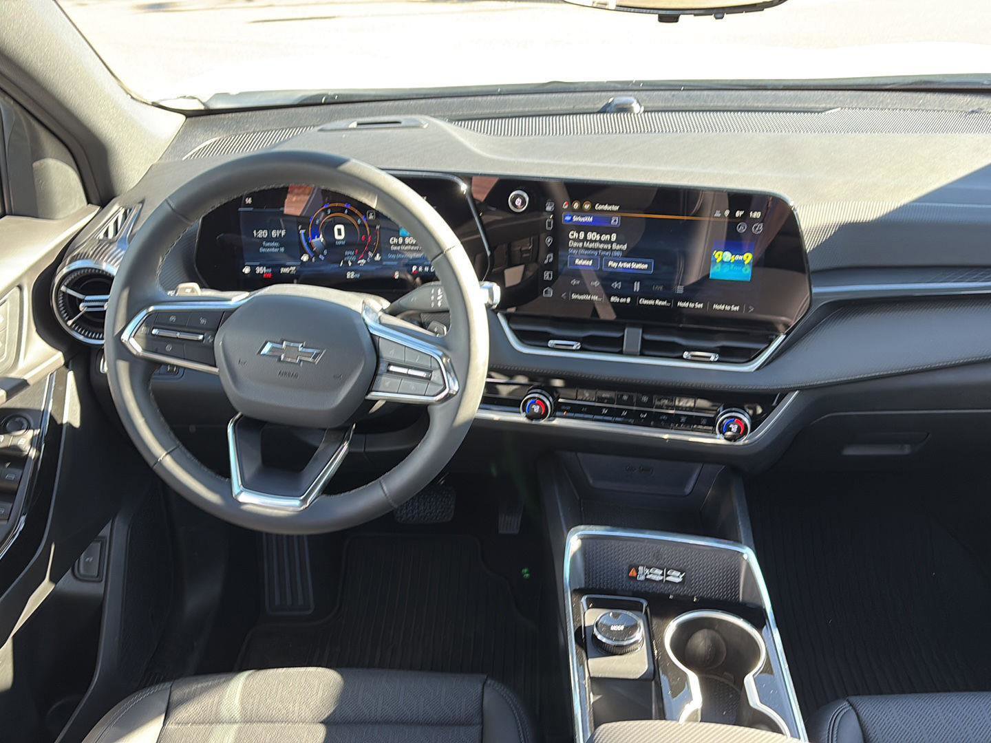 New 2026 Chevrolet Equinox LT w/ Convenience Package II image 9