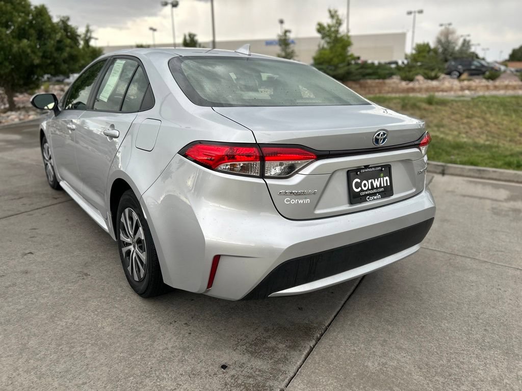 Used 2022 Toyota Corolla LE FWD image 5